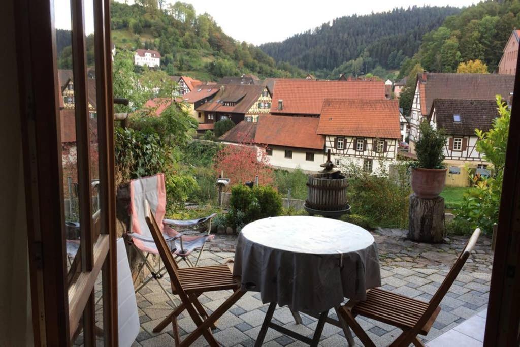 Urlaub Mit Blick Auf Schiltachs Fachwerkhaeuser Екстериор снимка